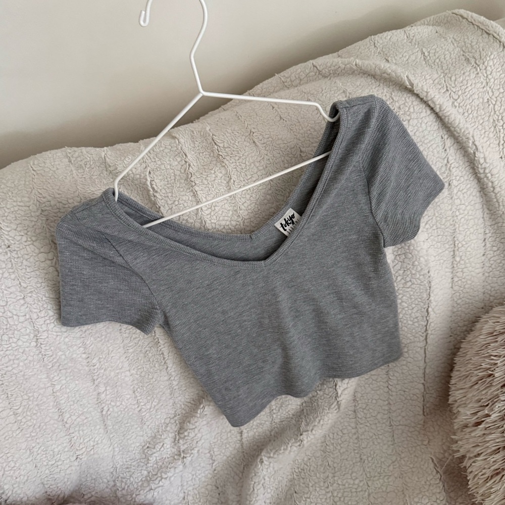 Tokyo Darling Gray Knit Crop Tee